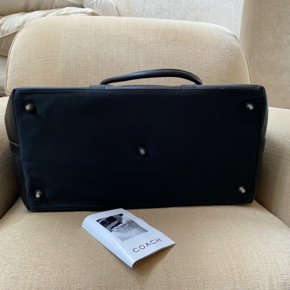 Coach XL Travel Shoulder Tote - Picture 7 of 15